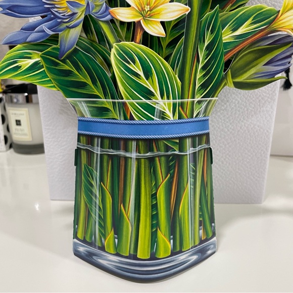 Freshcut Paper Pop Up Cards, Tropical Bloom - Picture 4 of 7